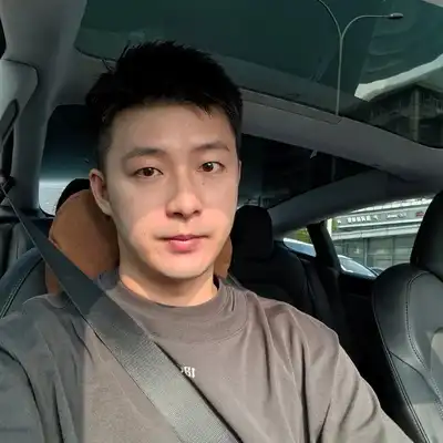 朱旭彤